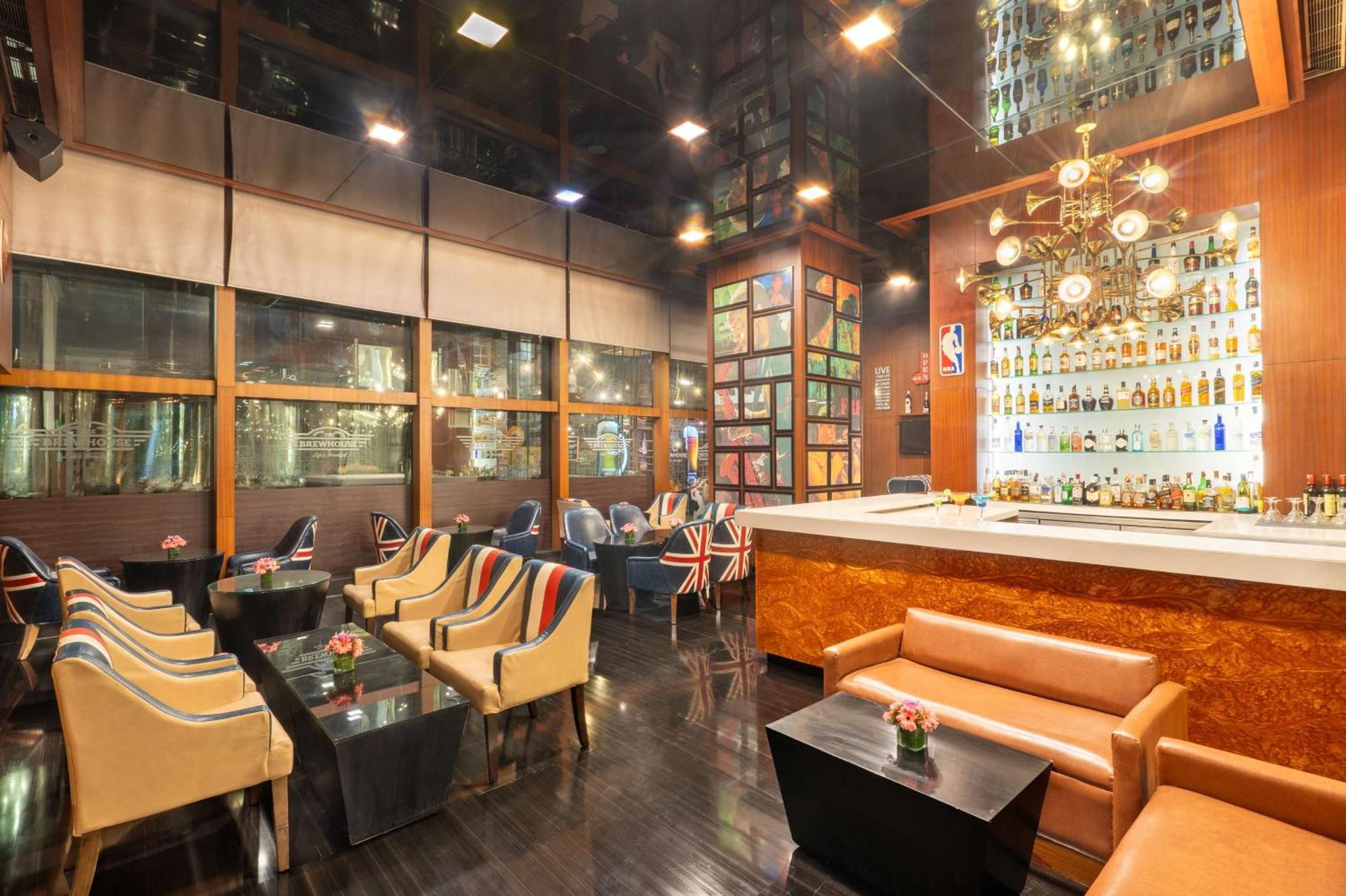 גורגאון Radisson Gurugram Sohna Road City Center מראה חיצוני תמונה