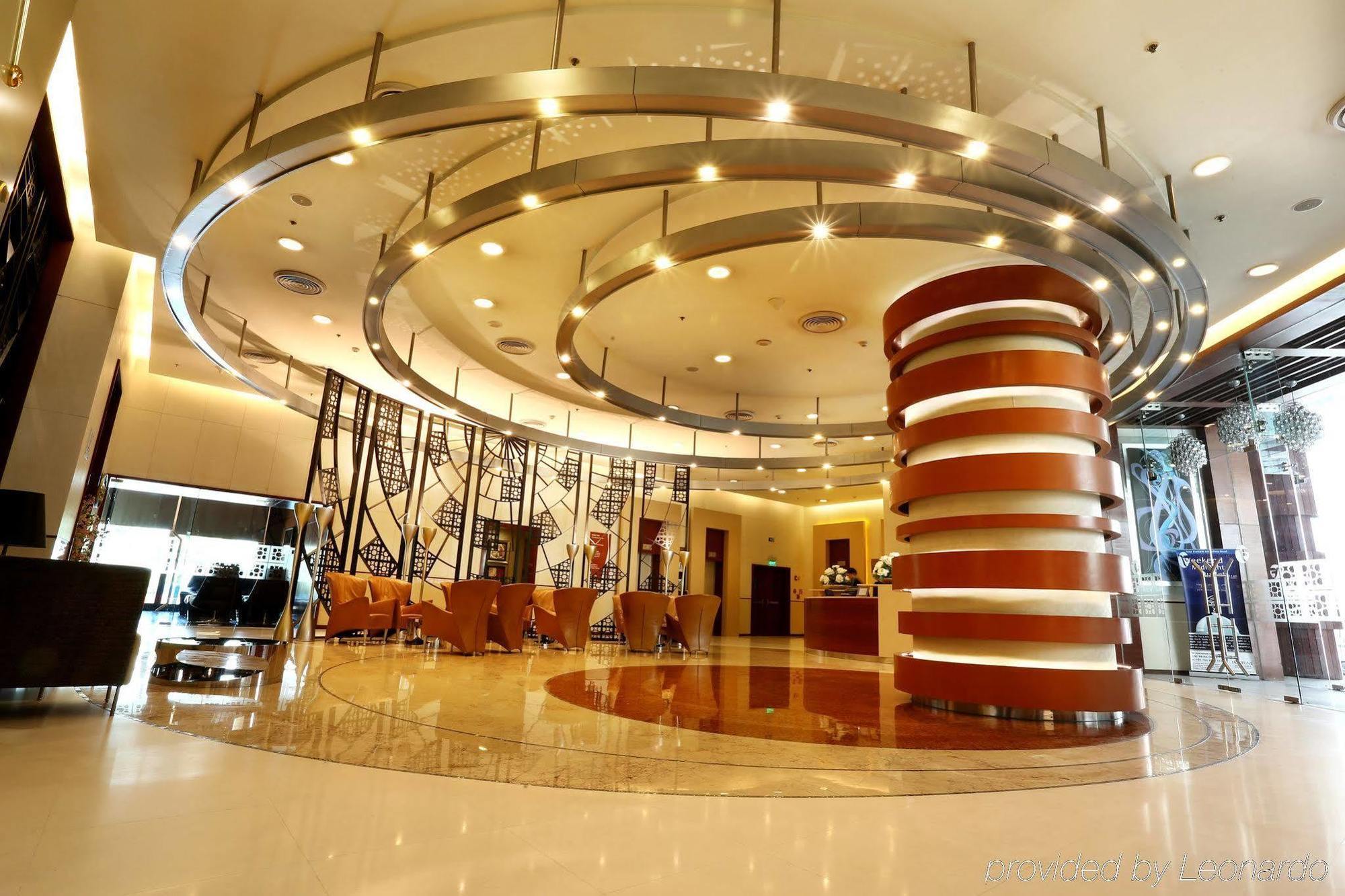 גורגאון Radisson Gurugram Sohna Road City Center מראה חיצוני תמונה