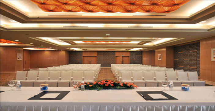 גורגאון Radisson Gurugram Sohna Road City Center מראה חיצוני תמונה