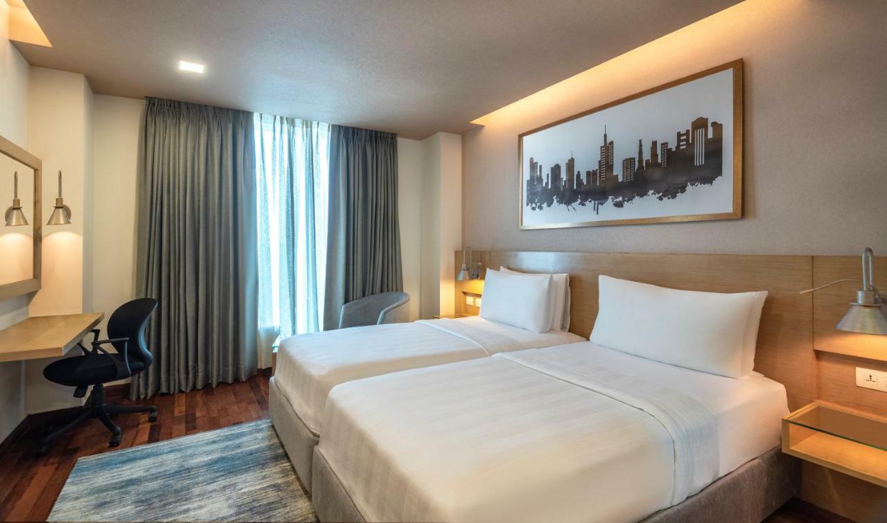 גורגאון Radisson Gurugram Sohna Road City Center מראה חיצוני תמונה