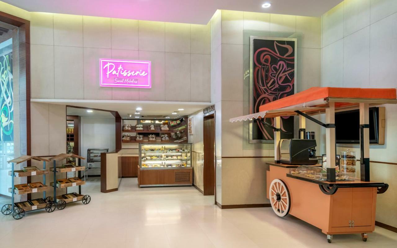 גורגאון Radisson Gurugram Sohna Road City Center מראה חיצוני תמונה